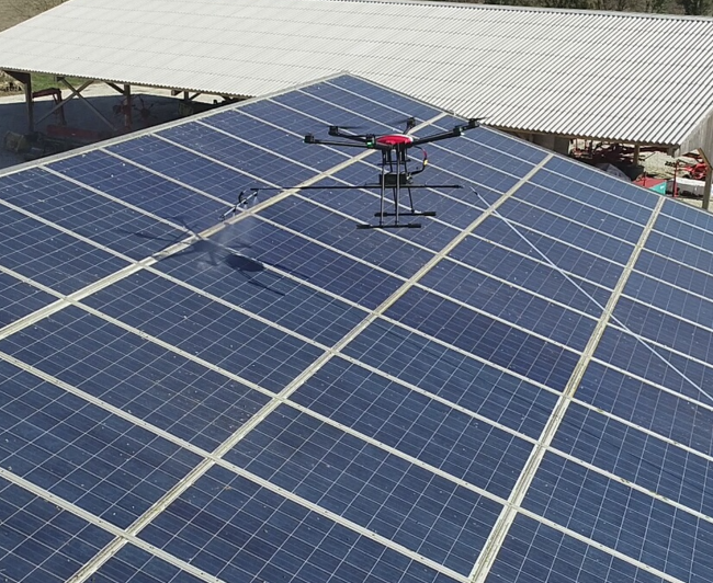 Nettoyage de panneaux photovoltaïques